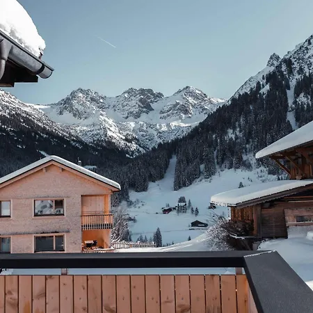 Dorfhuus Appartement Mittelberg